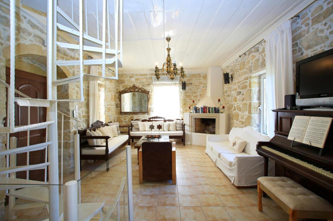 Villa Oasis Kamilari Buitenkant foto