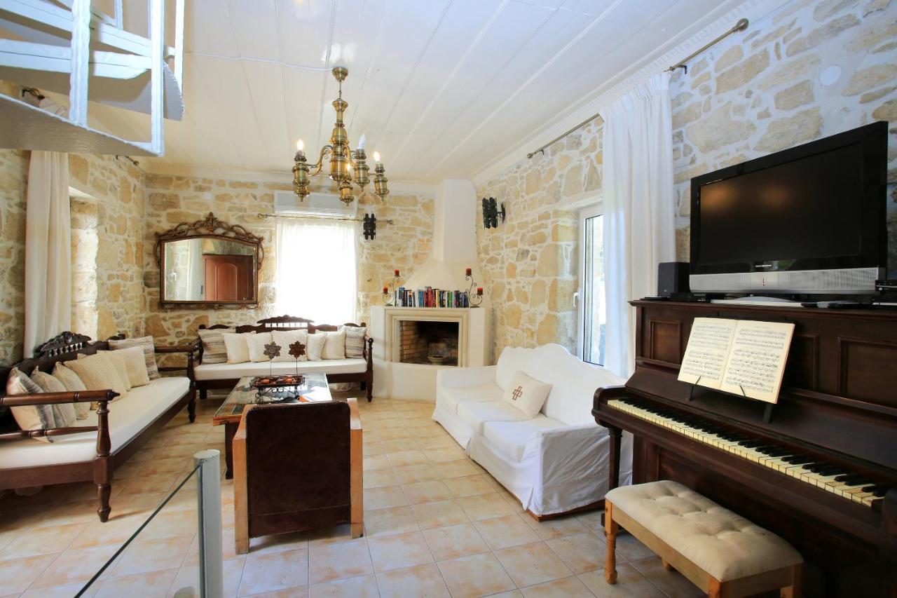 Villa Oasis Kamilari Buitenkant foto