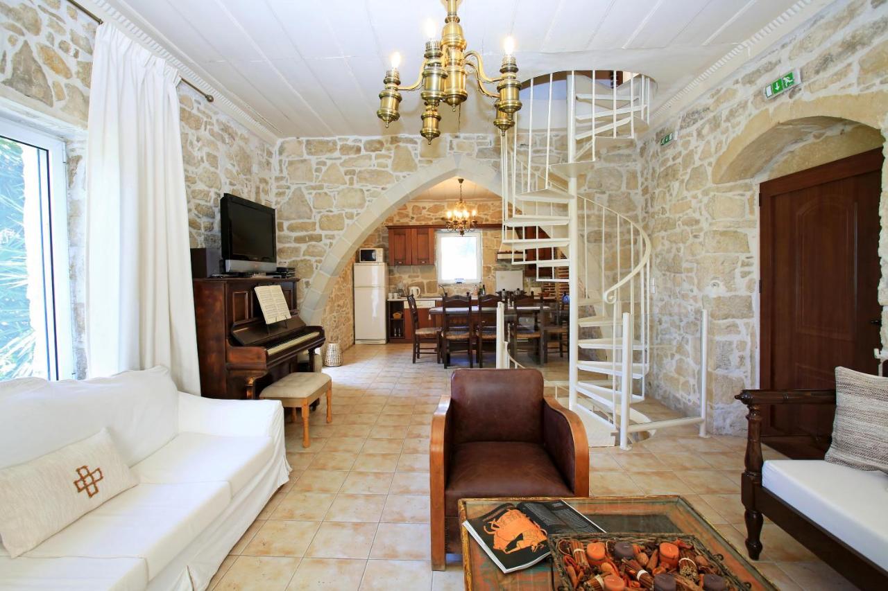 Villa Oasis Kamilari Buitenkant foto
